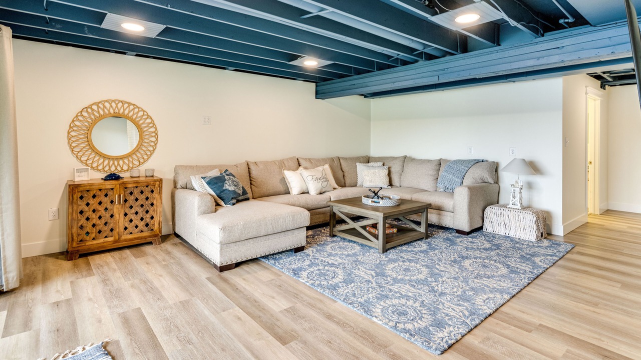 Photo of Livingroom in Lowell