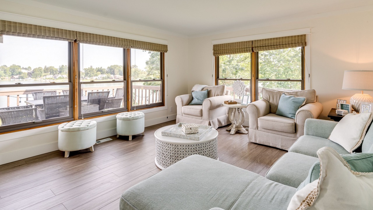 Photo of Livingroom in Lowell