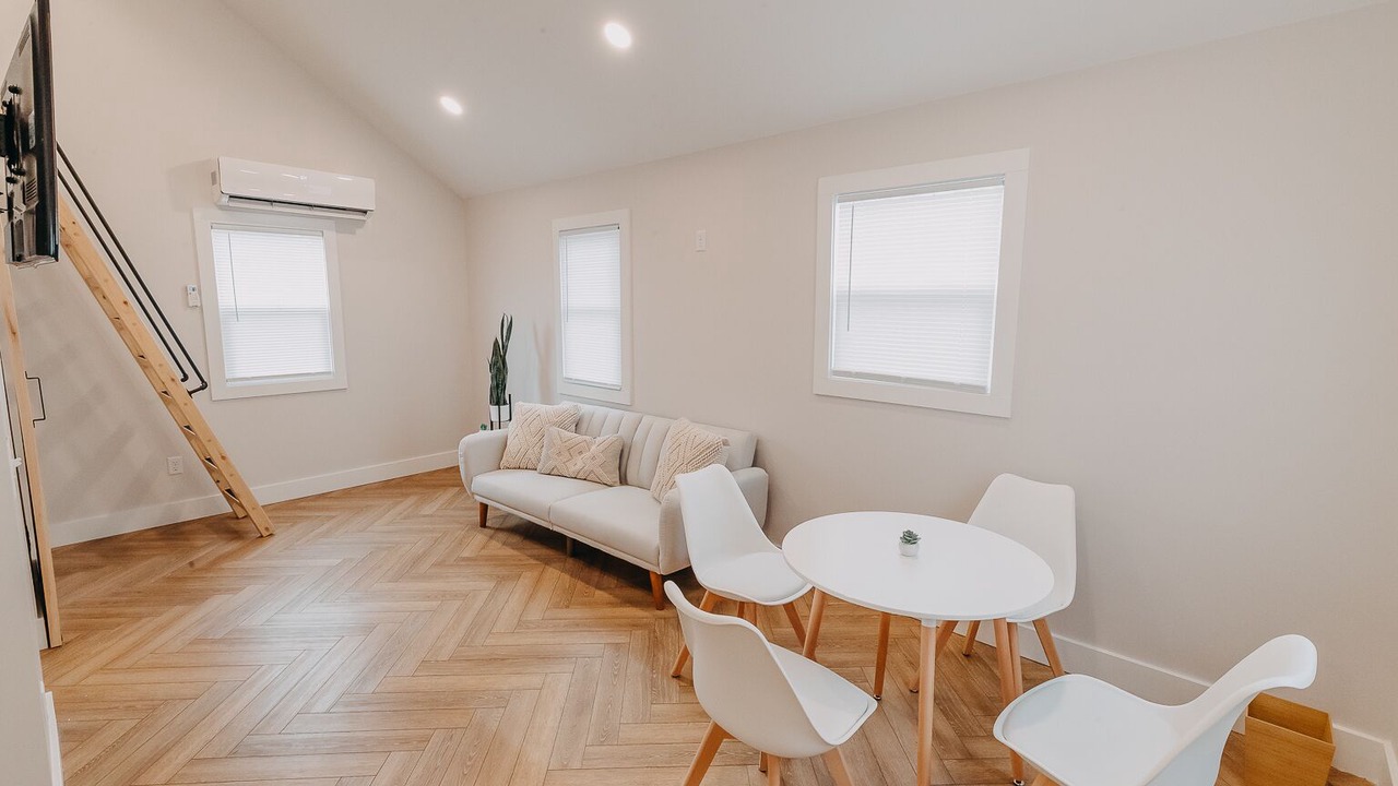 Photo of Livingroom in Grandville