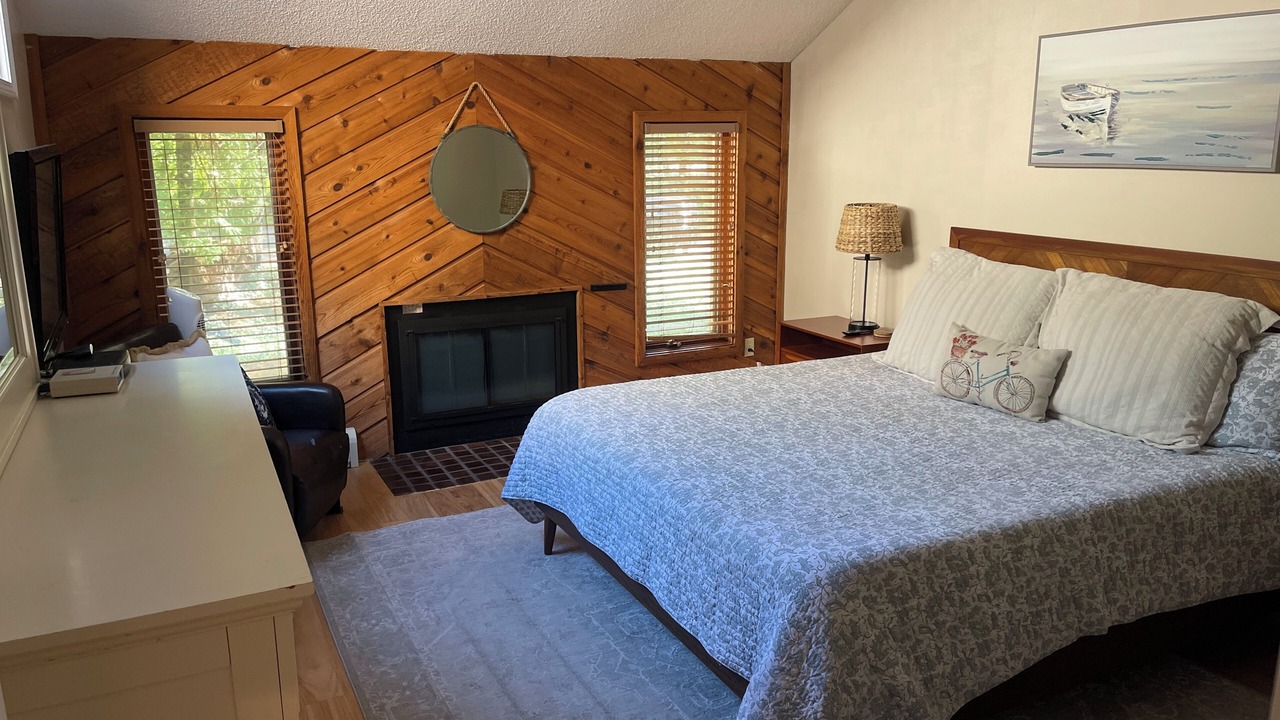 Photo of Bedroom in Harbor Springs
