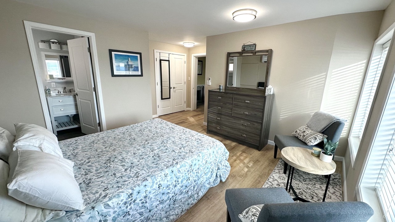 Photo of Bedroom in Lake Township