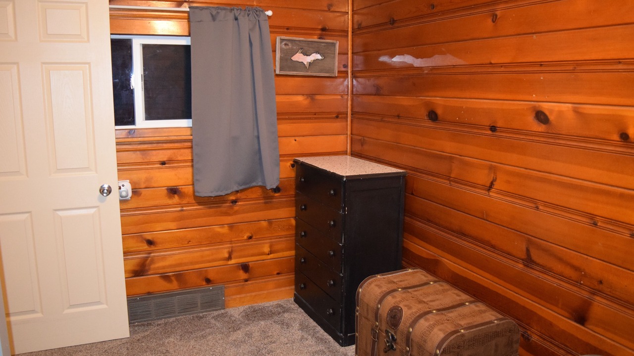 Photo of Bedroom in Escanaba