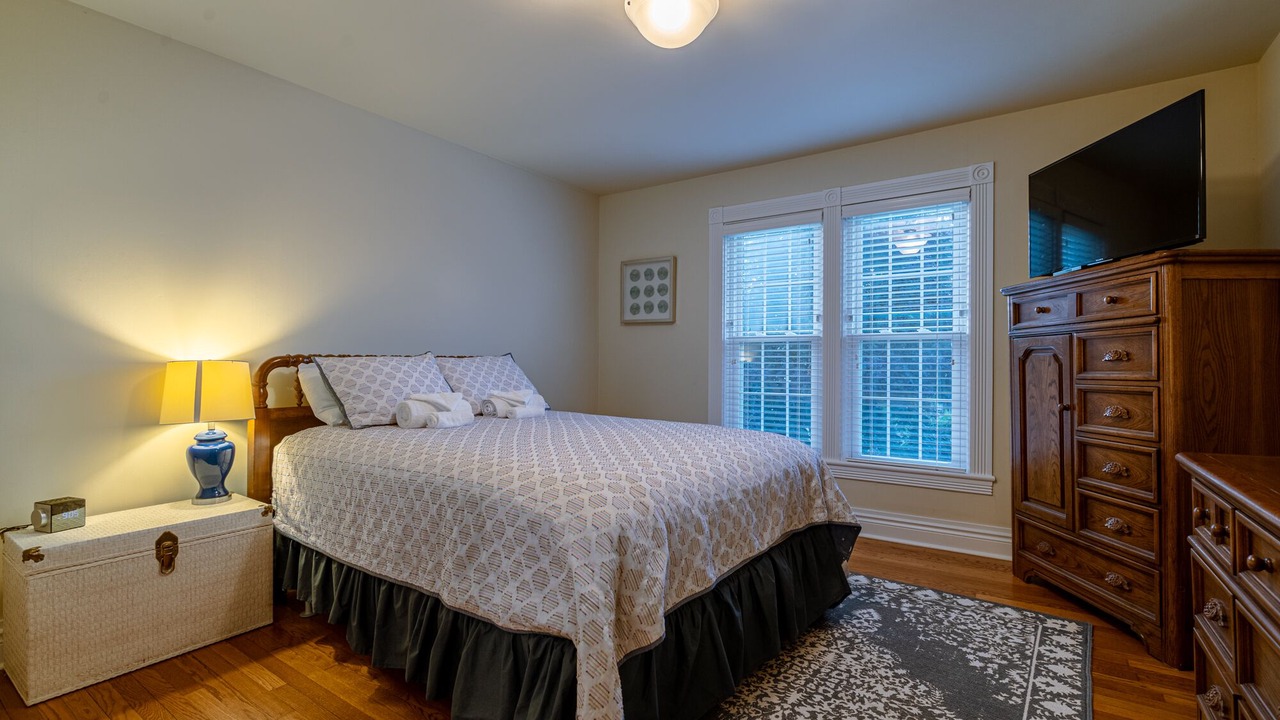 Photo of Bedroom in South Haven