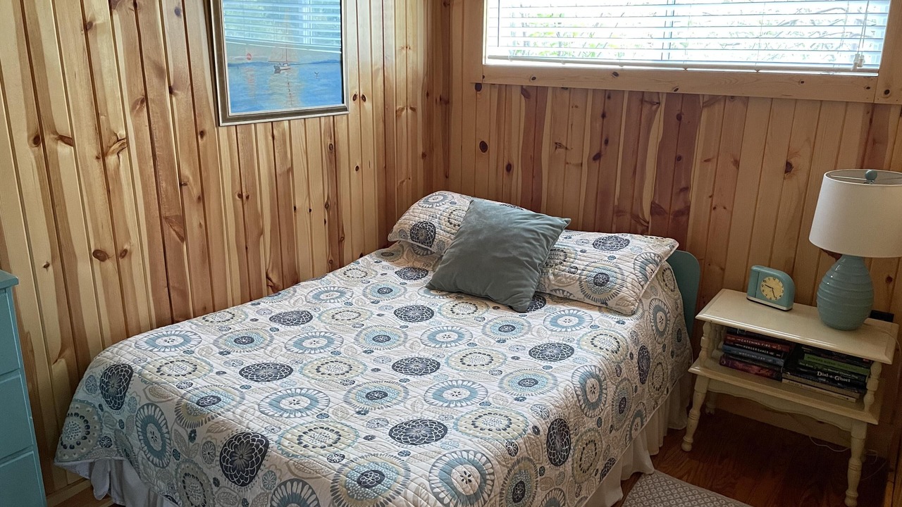 Photo of Bedroom in Grand Marais