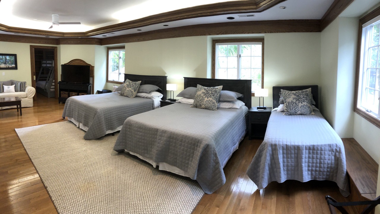 Photo of Bedroom in Culver