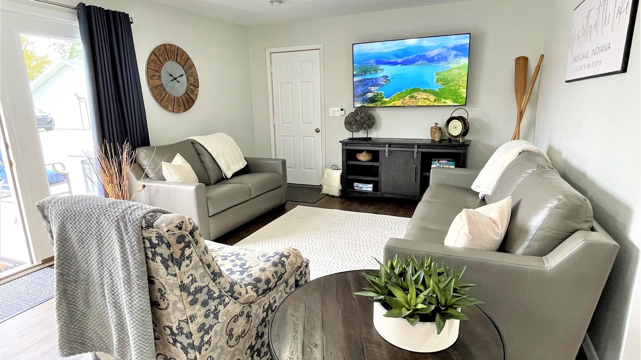 Photo of Livingroom in Bass Lake