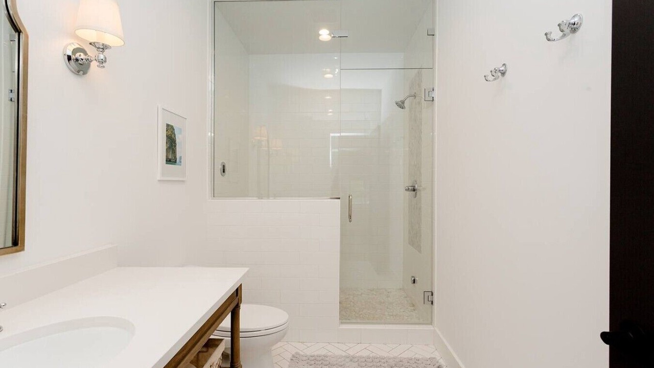Photo of Bathroom in Grand Beach