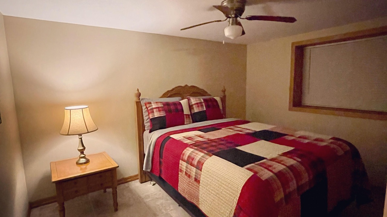 Photo of Bedroom in Cornell