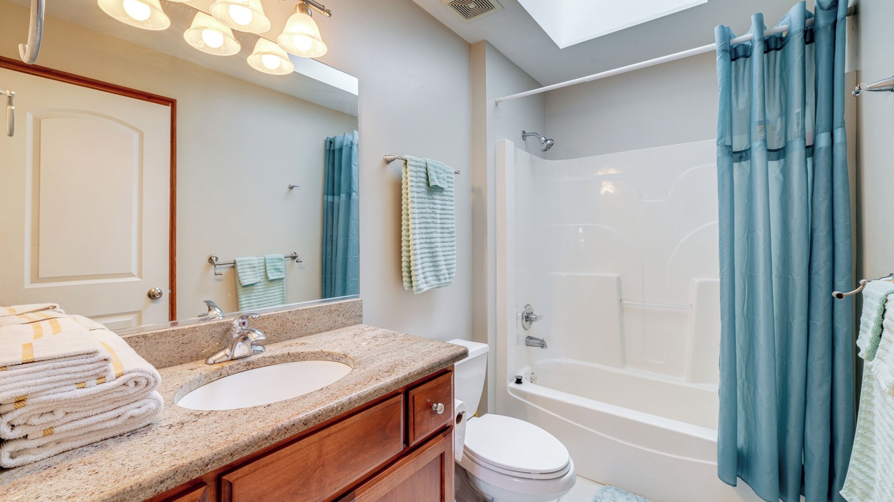 Photo of Bathroom in Dyer