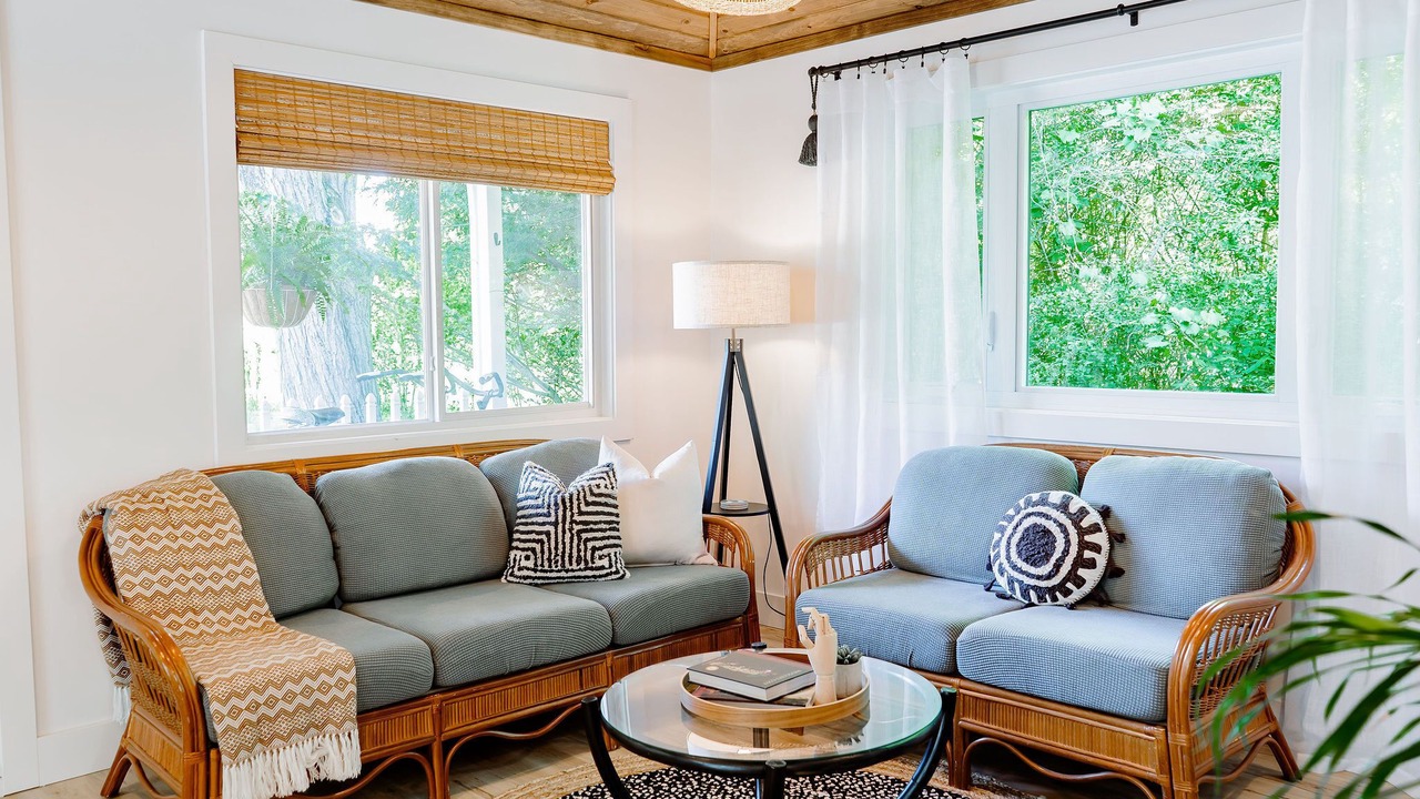 Photo of Livingroom in Shorewood-Tower Hills-Harbert