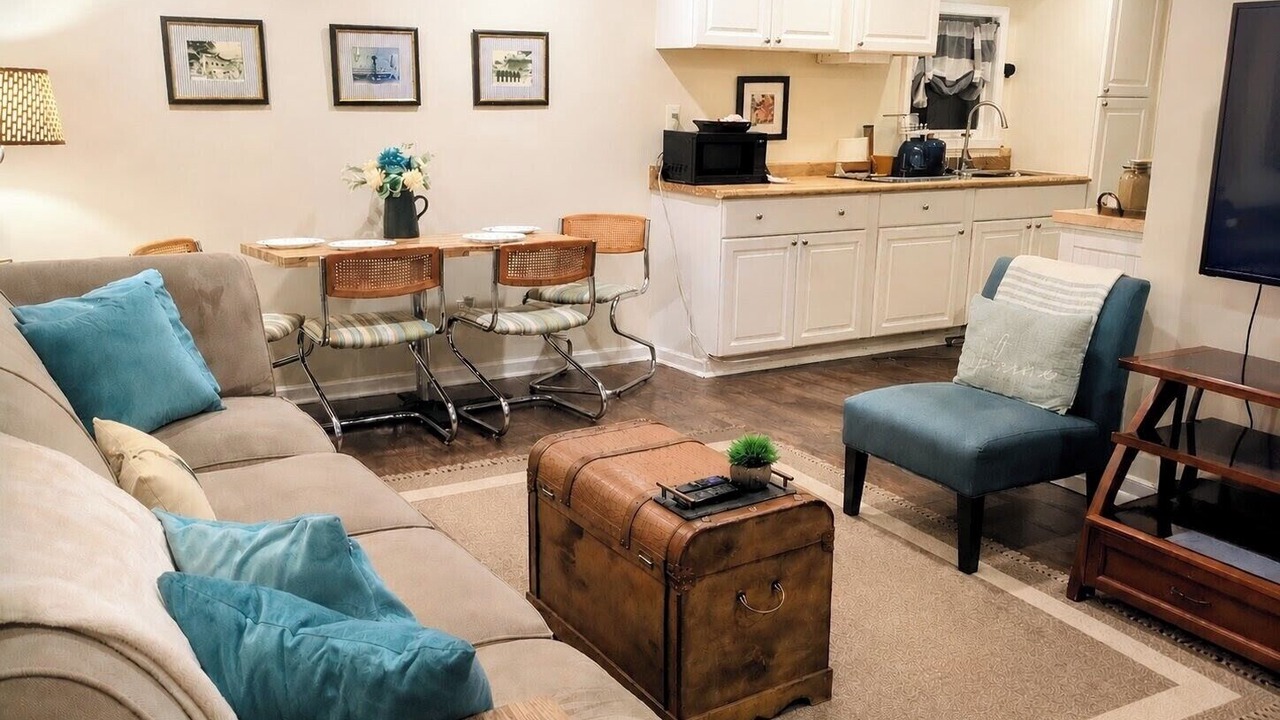 Photo of Livingroom in Lake Michigan Beach