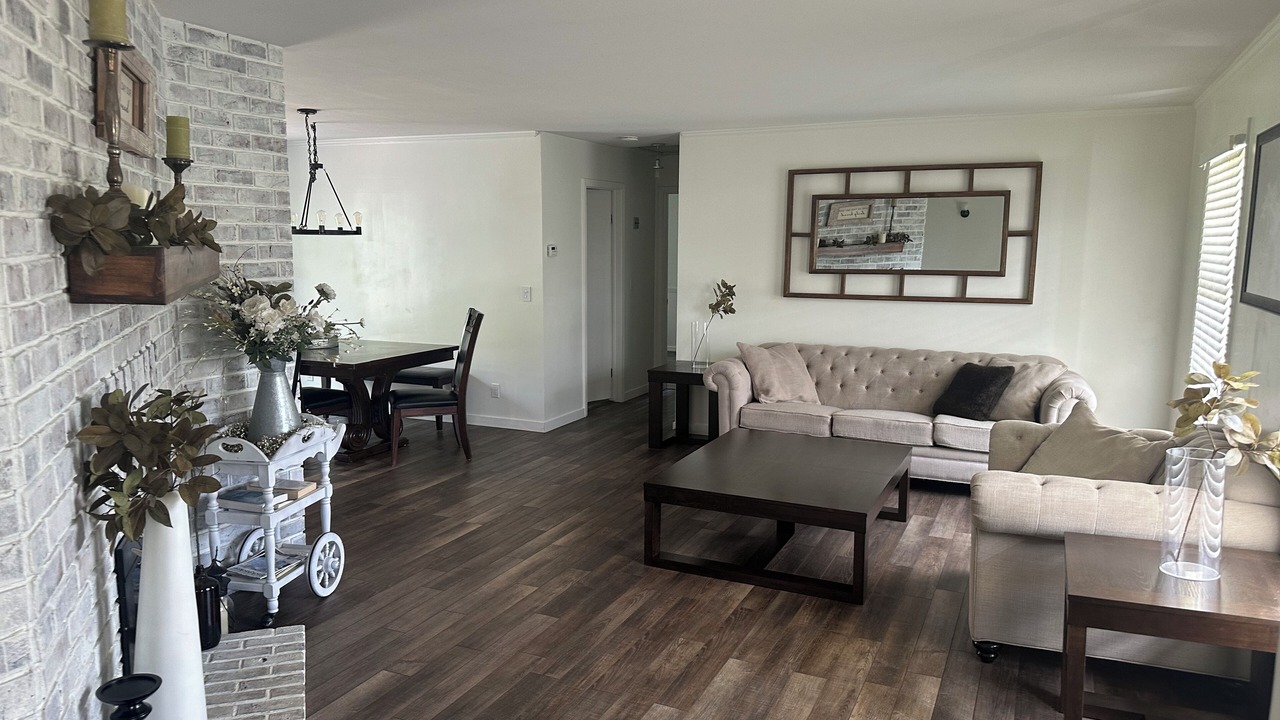Photo of Livingroom in Grandville