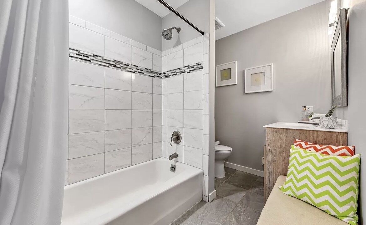 Photo of Bathroom in Union Pier