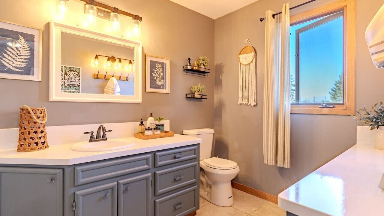 Photo of Bathroom in Burnips