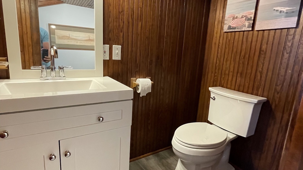 Photo of Bathroom in Paw Paw