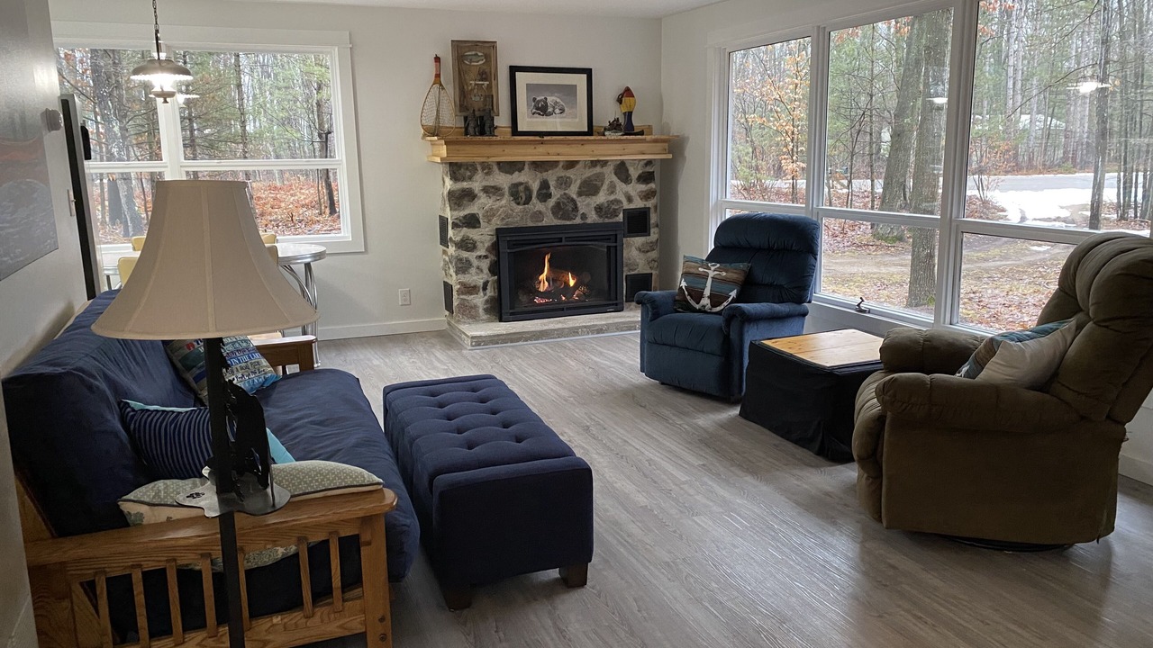 Photo of Livingroom in Lake Township