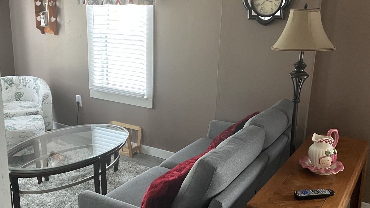 Photo of Livingroom in Jonesville