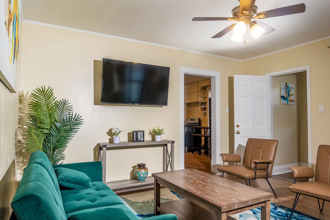 Photo of Livingroom in West Ridge
