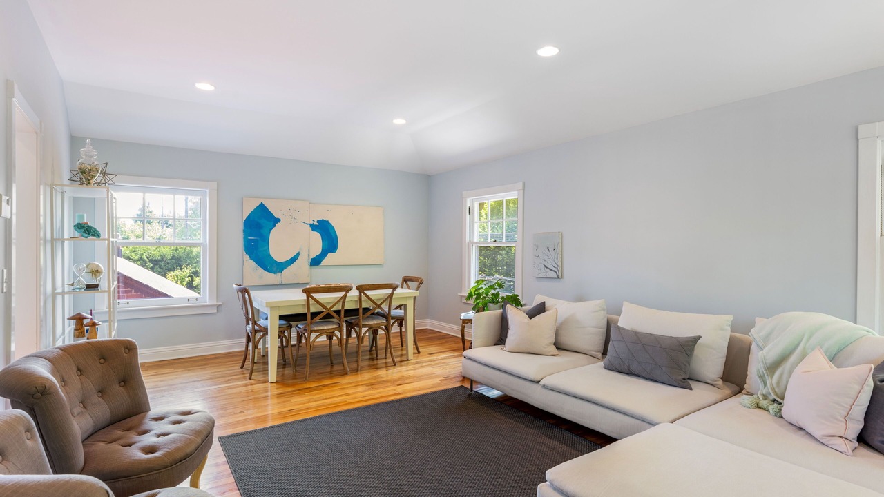 Photo of Livingroom in South Evanston