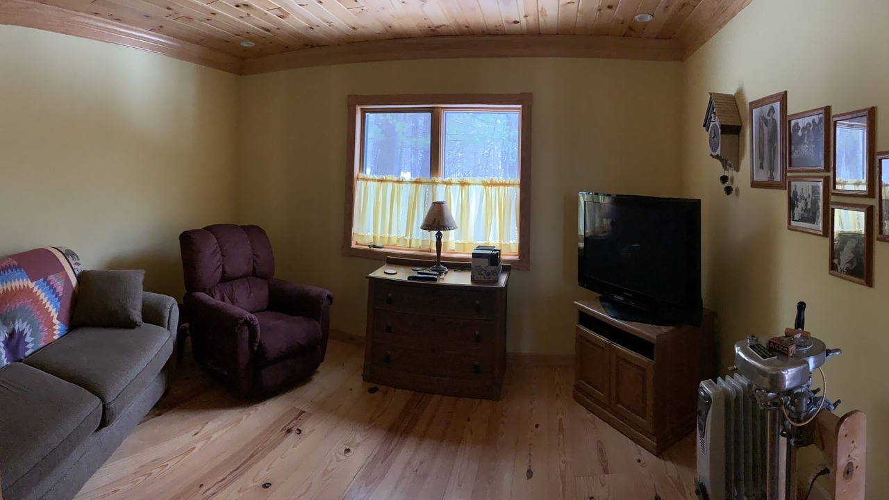 Photo of Livingroom in Elmira
