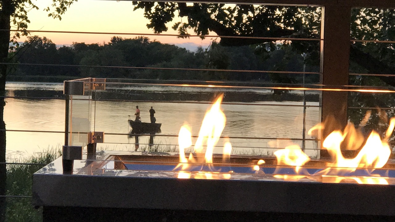 Photo of Livingroom in Wind Lake