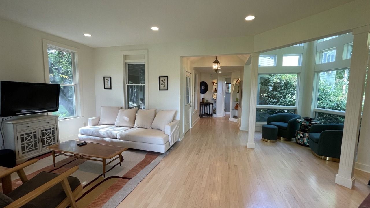 Photo of Livingroom in Three Oaks