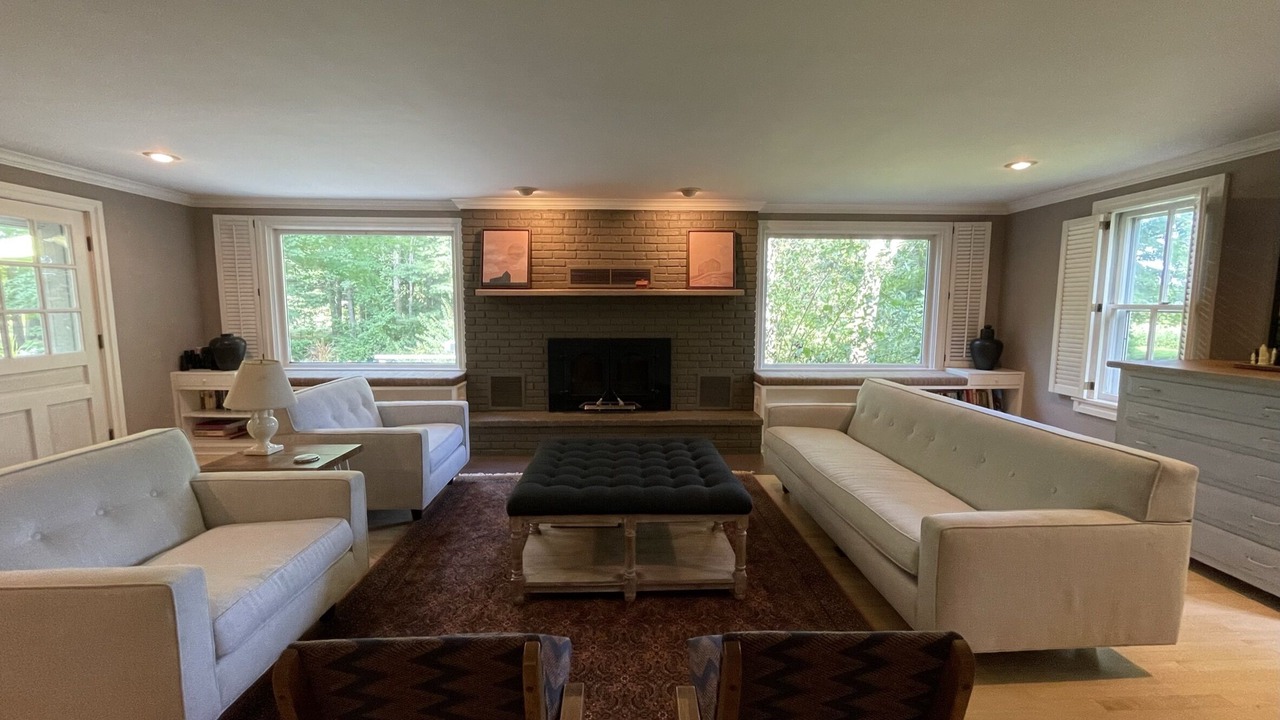 Photo of Livingroom in Three Oaks