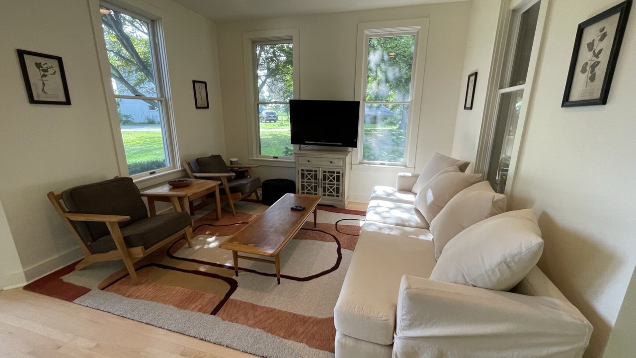 Photo of Livingroom in Three Oaks