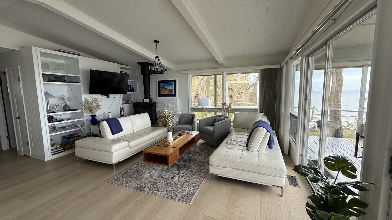 Photo of Livingroom in Fennville