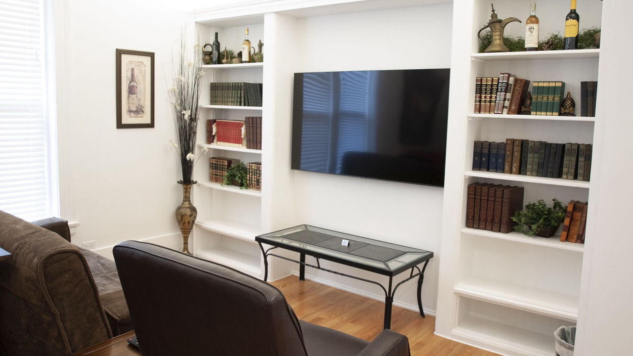 Photo of Livingroom in Lake View East