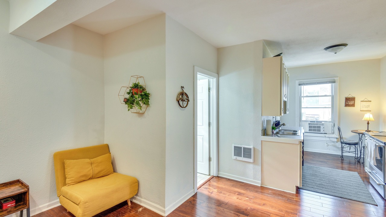 Photo of Livingroom in Sawyer