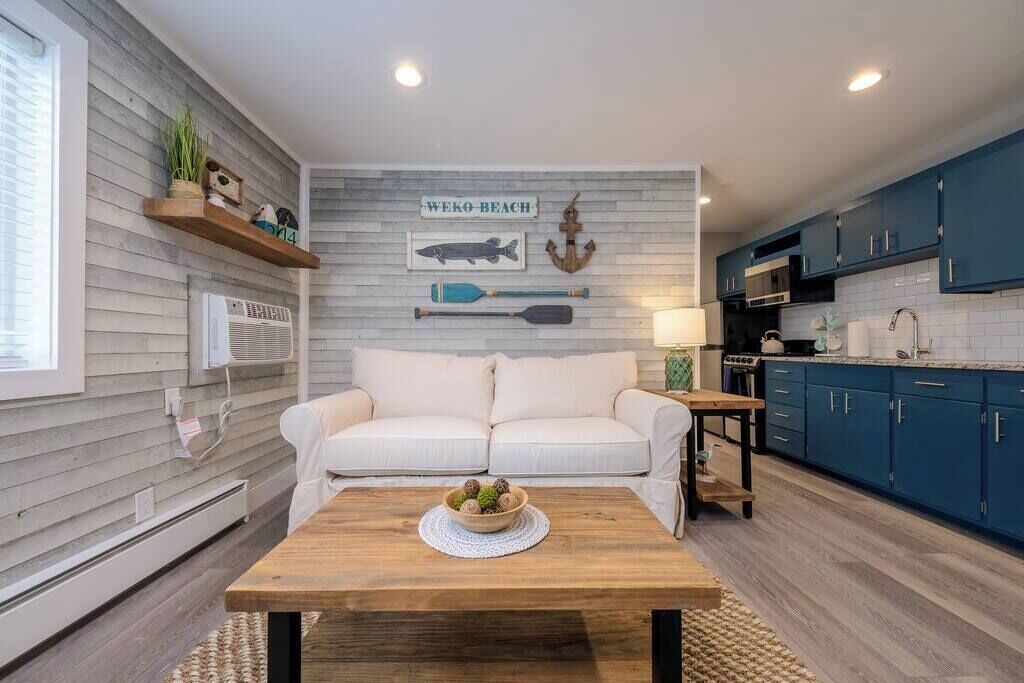 Photo of Livingroom in Bridgman