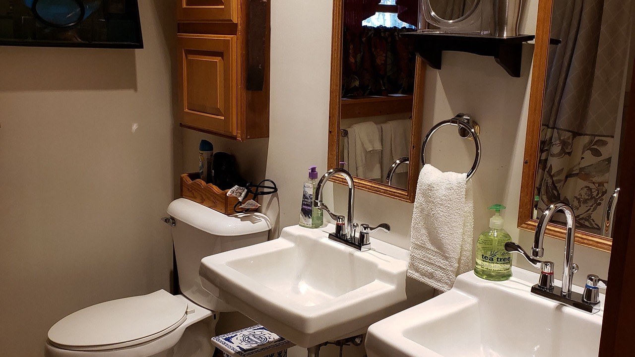 Photo of Bathroom in Winamac