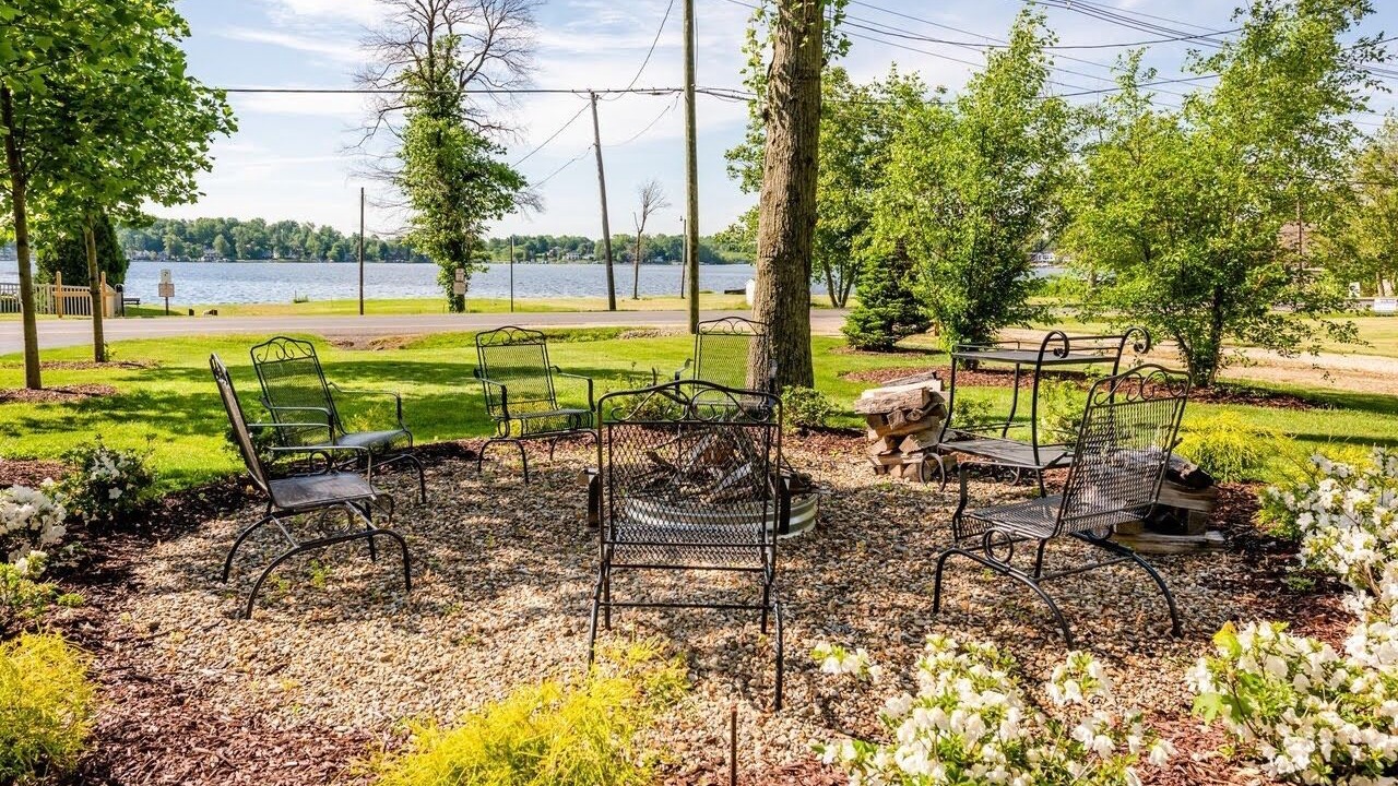 Photo of Outdoor in Paw Paw Lake