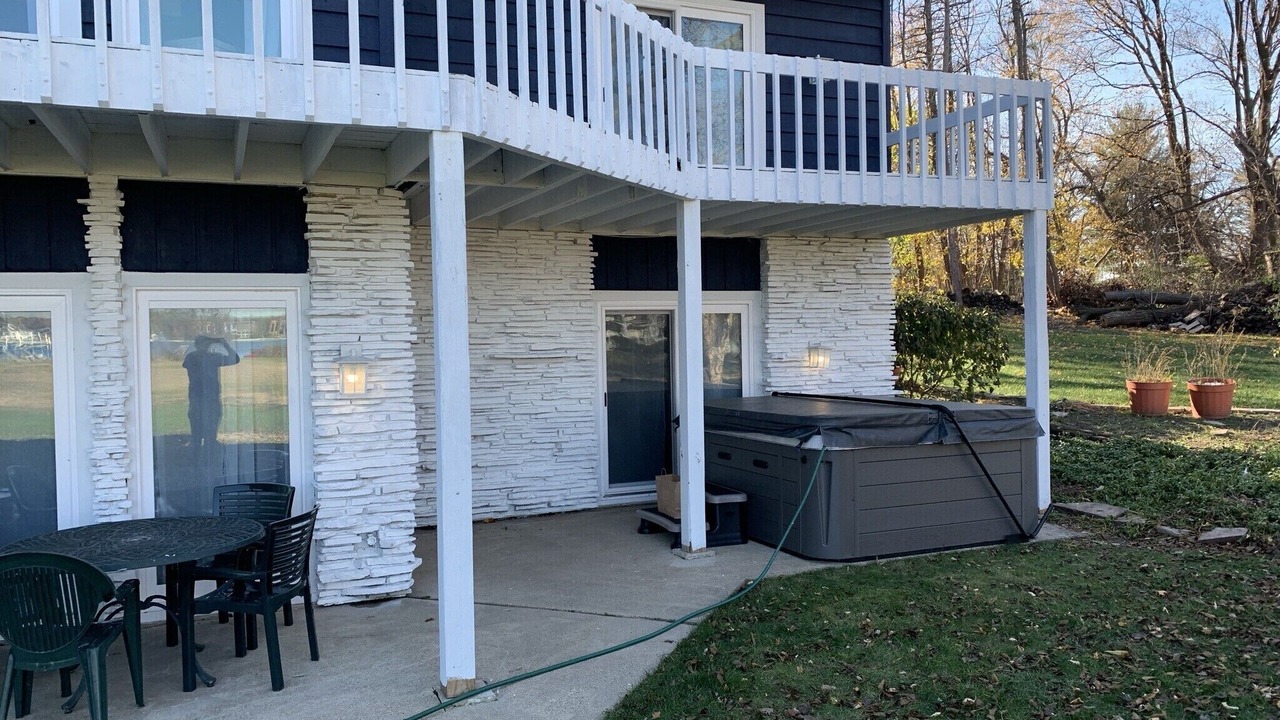 Photo of Outdoor in McHenry