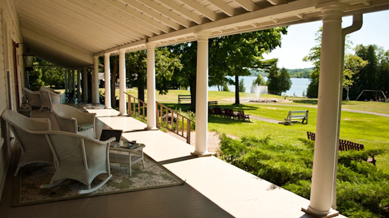 Photo of Patio Balcony in Lake Leelanau