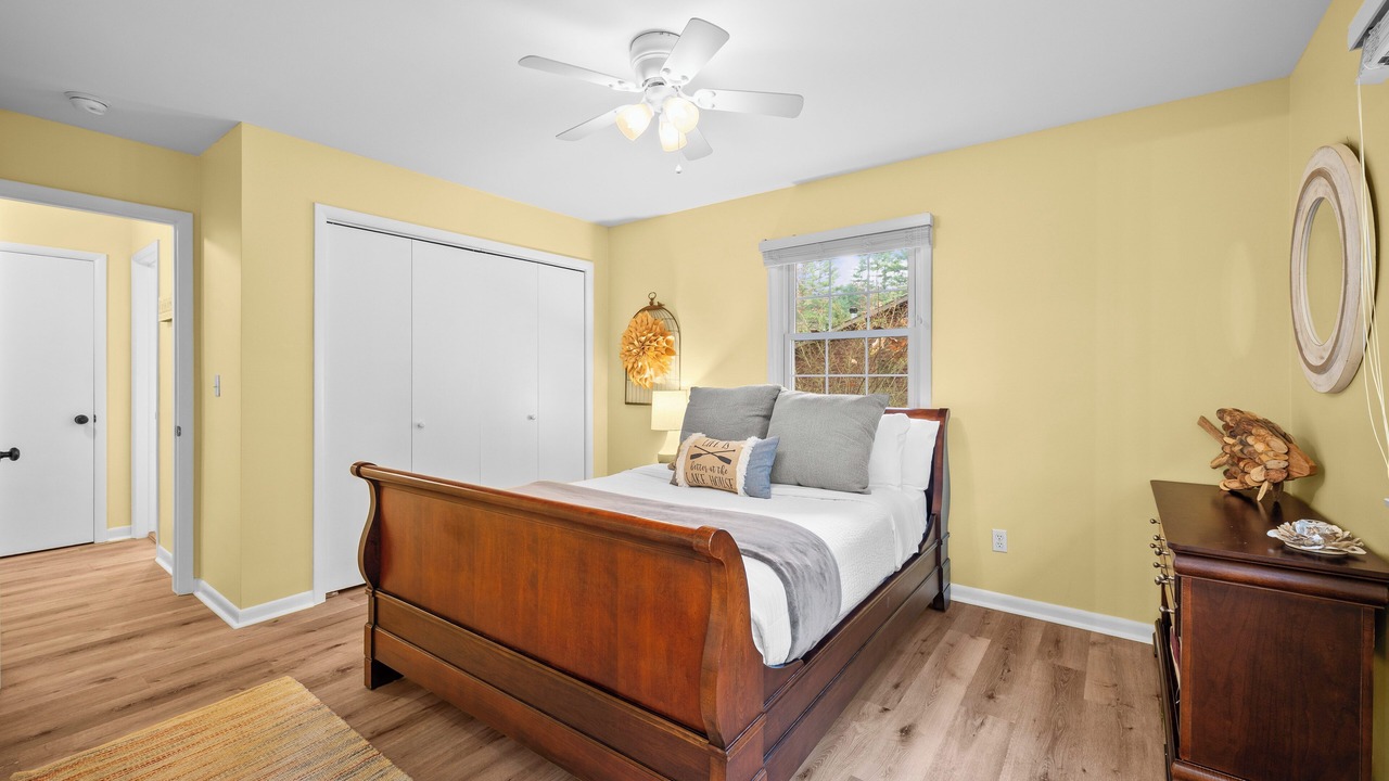 Photo of Bedroom in Shorewood-Tower Hills-Harbert