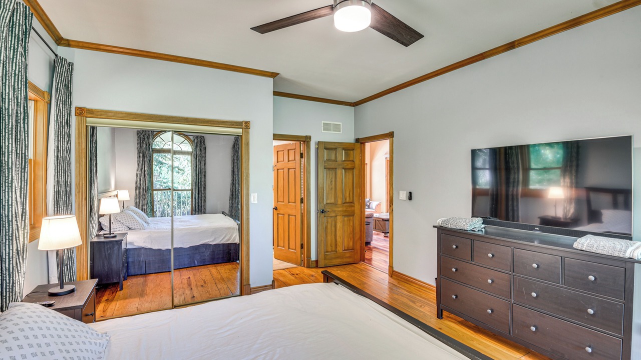 Photo of Bedroom in La Porte