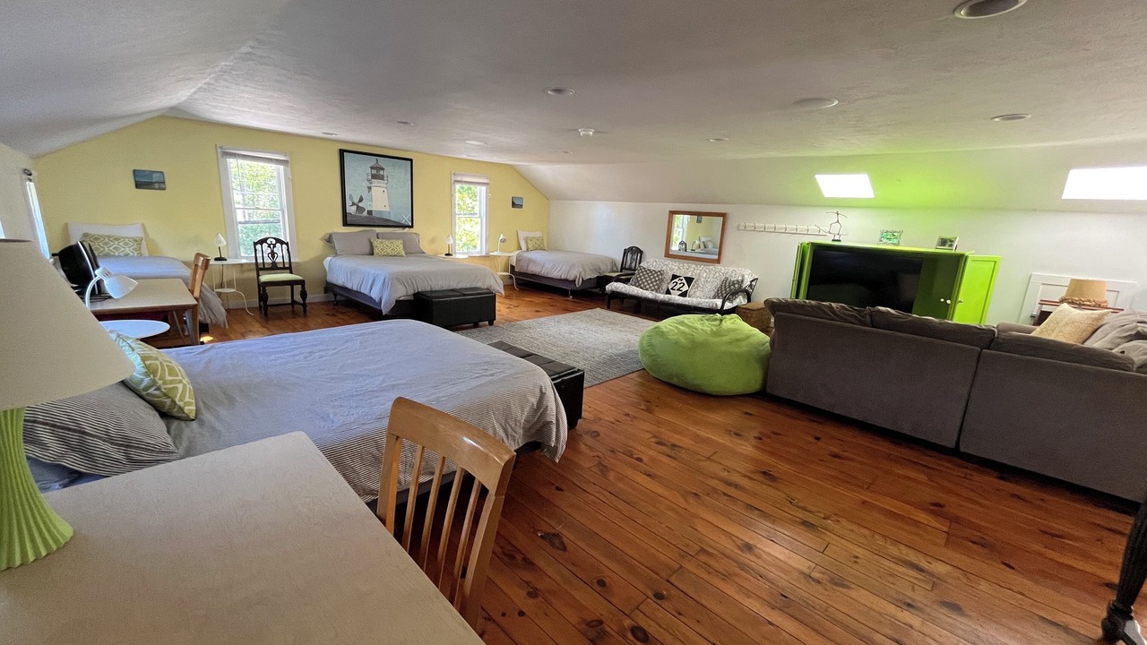 Photo of Bedroom in Glen Arbor