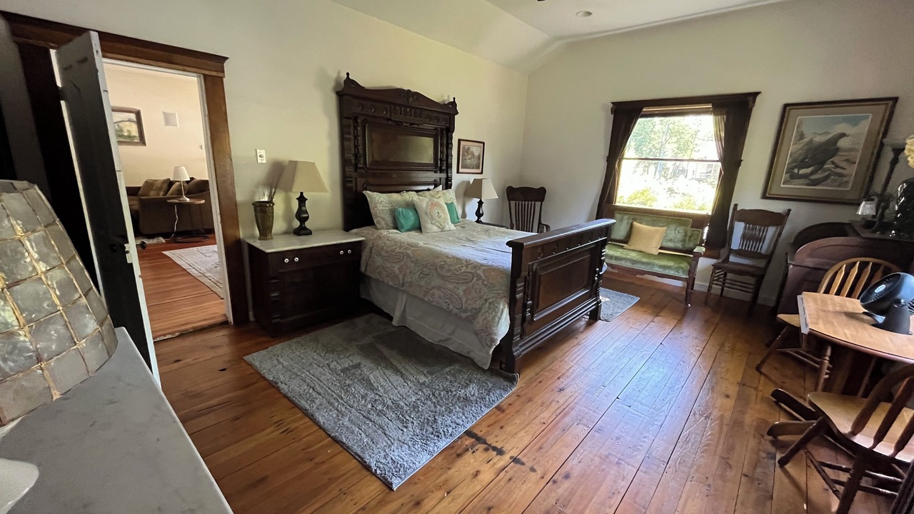 Photo of Bedroom in Glen Arbor
