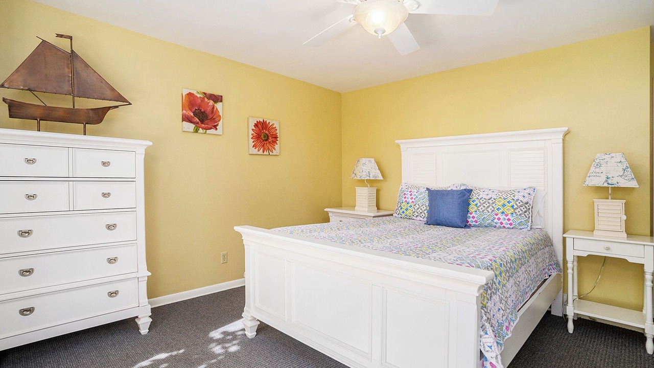 Photo of Bedroom in South Haven