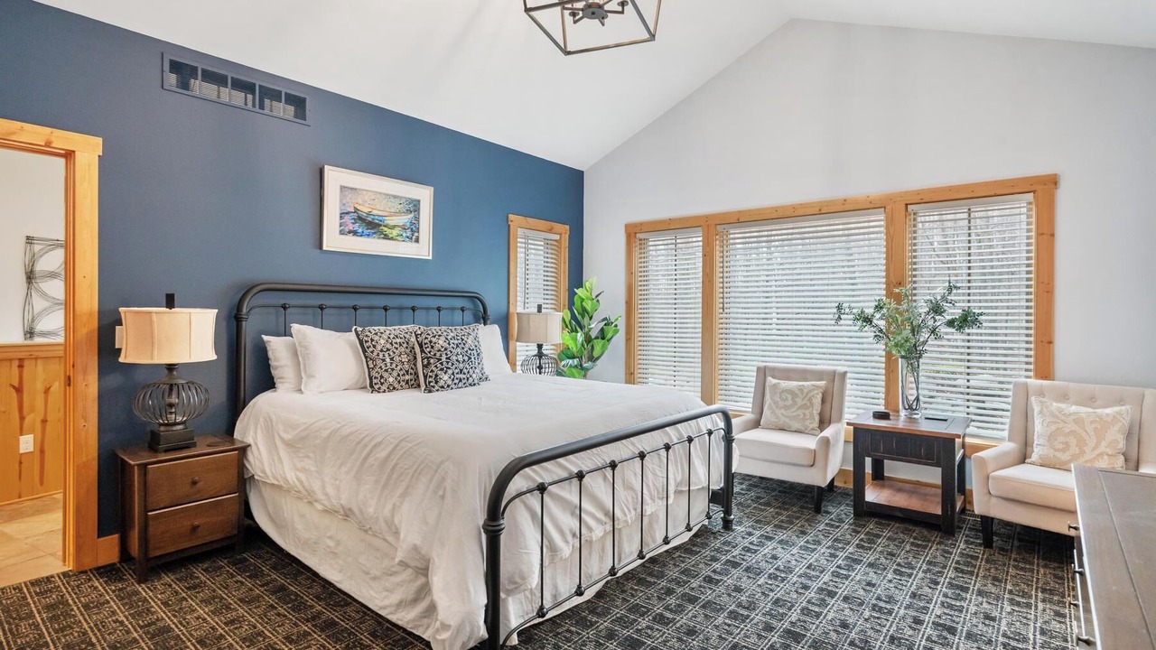 Photo of Bedroom in Harbor Springs