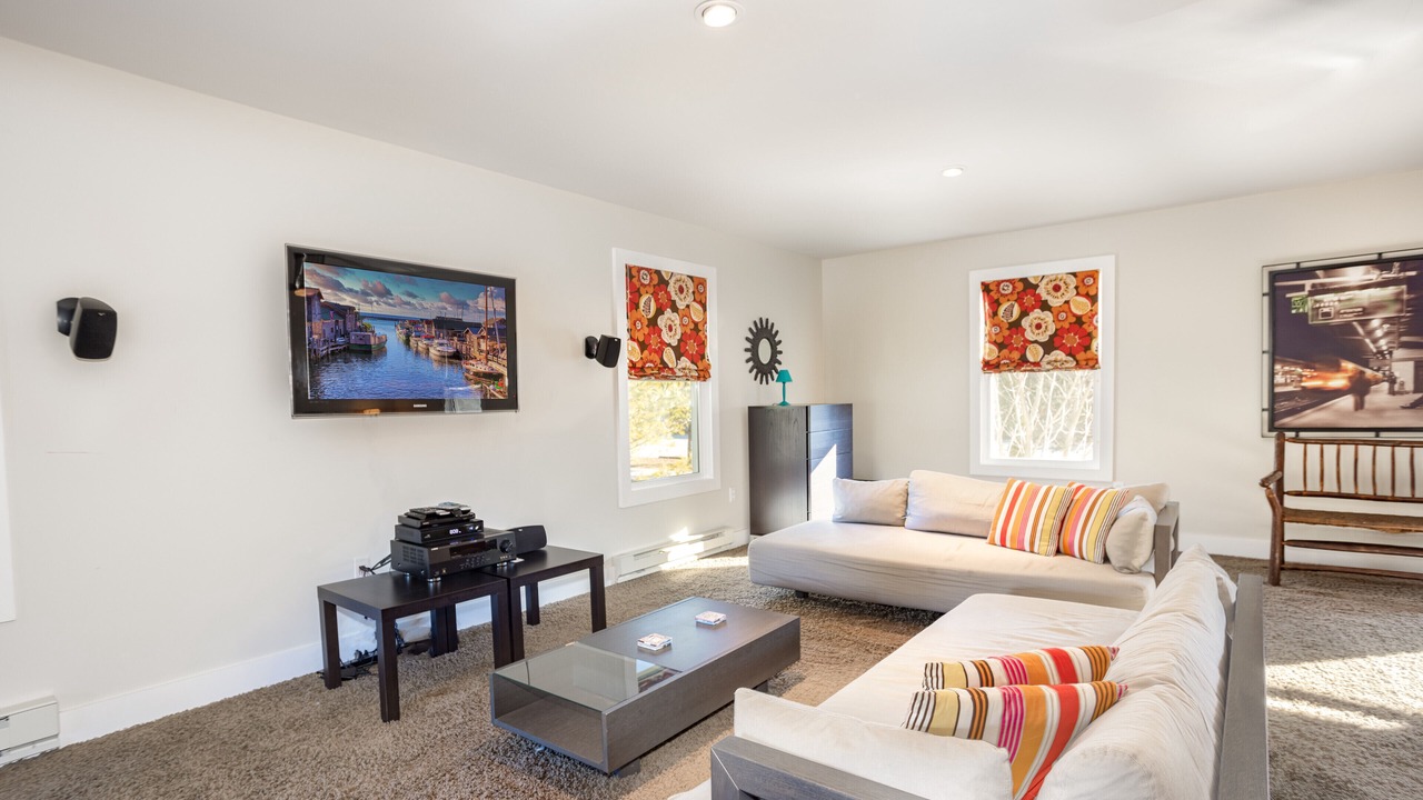 Photo of Bedroom in Lake Leelanau