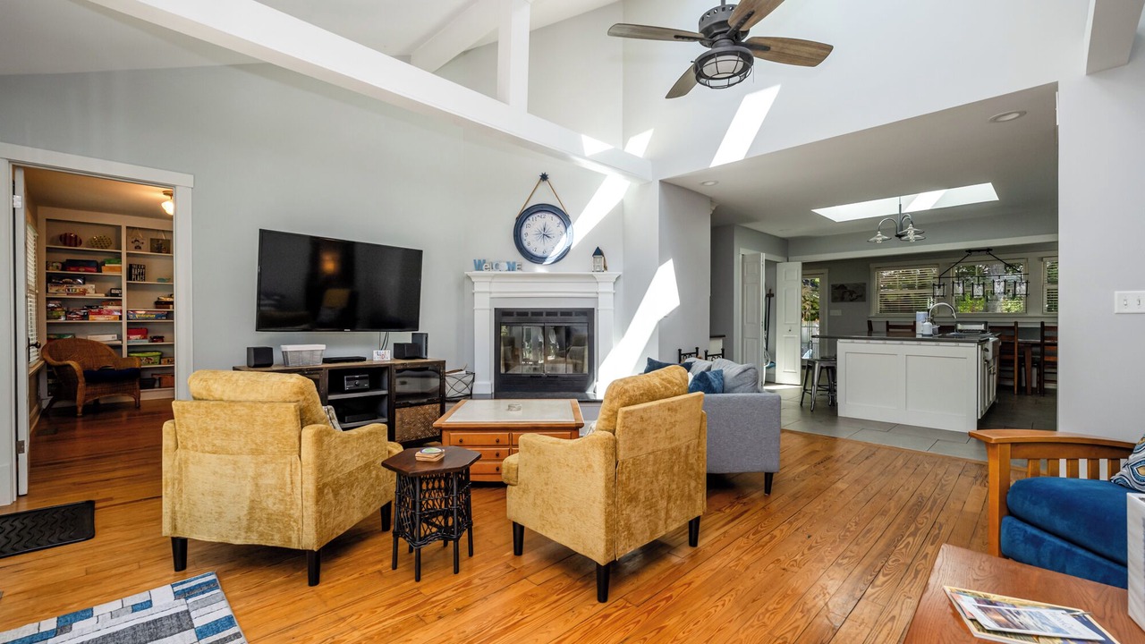Photo of Livingroom in Lakeside