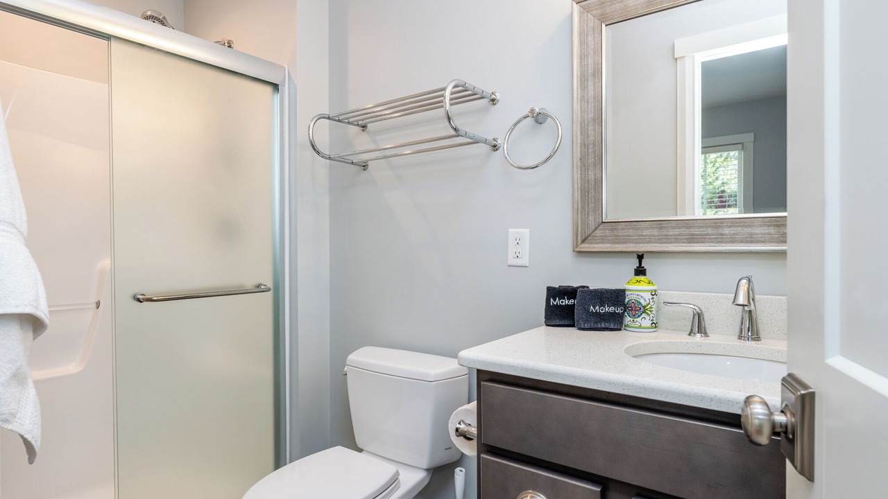 Photo of Bathroom in Lakeside
