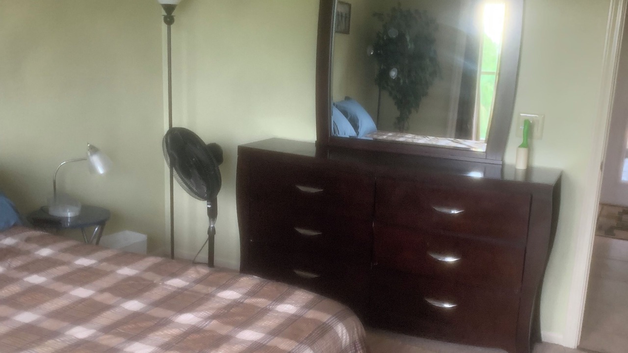 Photo of Bedroom in Acme