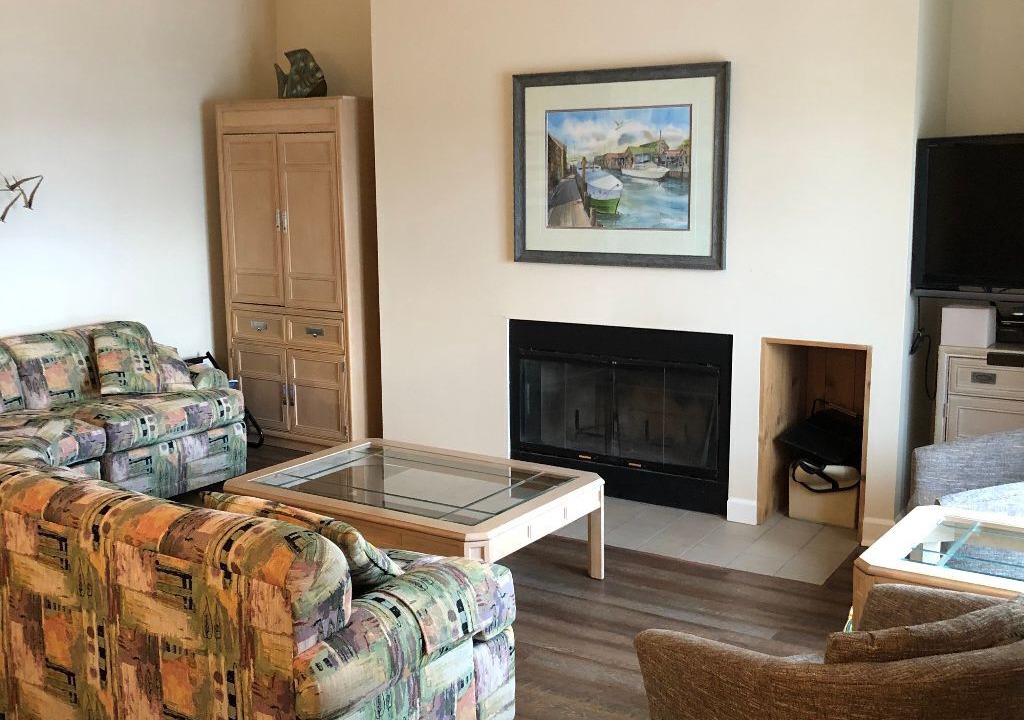 Photo of Livingroom in Maple City
