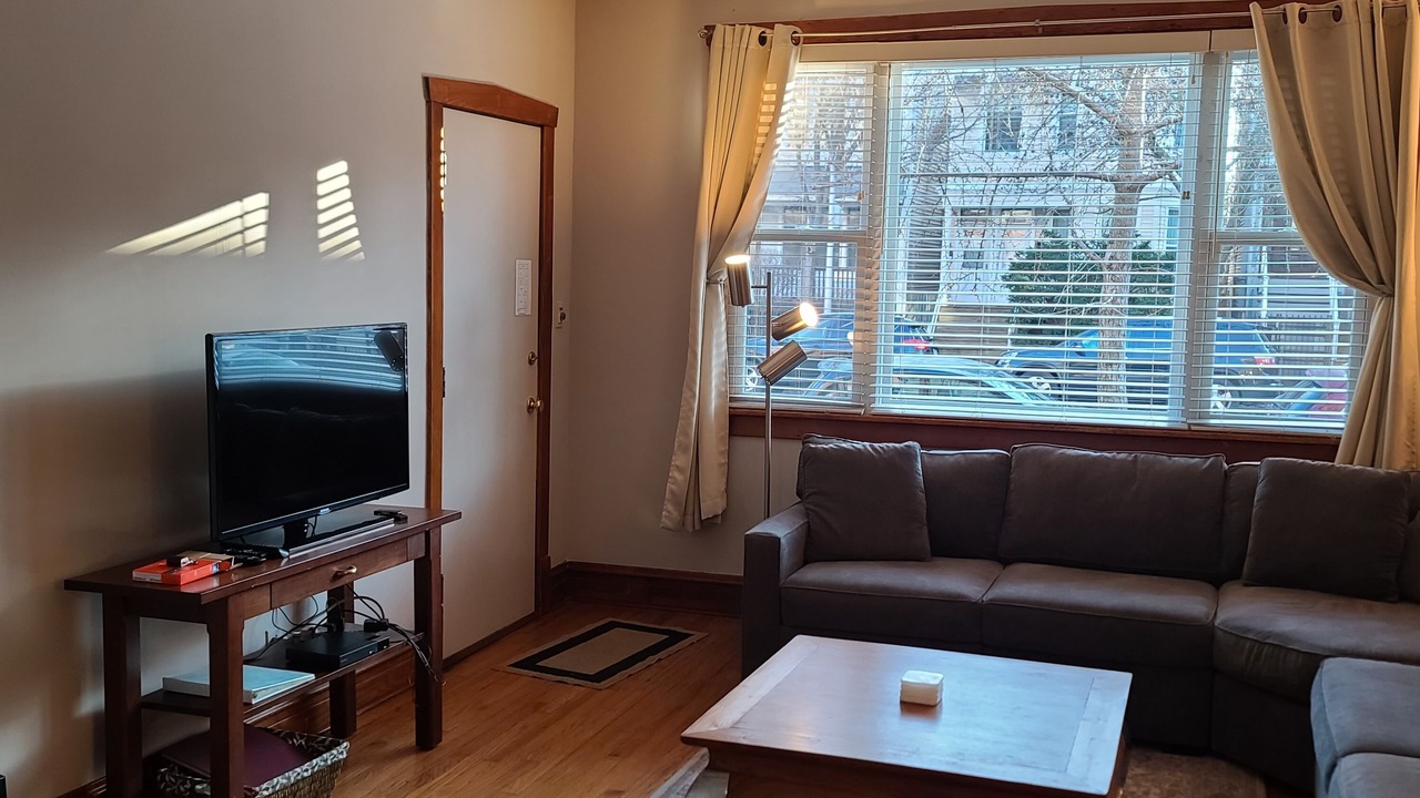 Photo of Bedroom in Lakeview