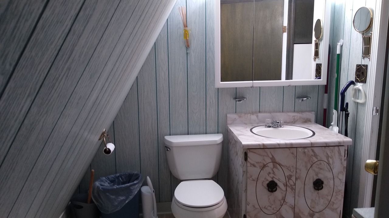 Photo of Bathroom in Silver Lake