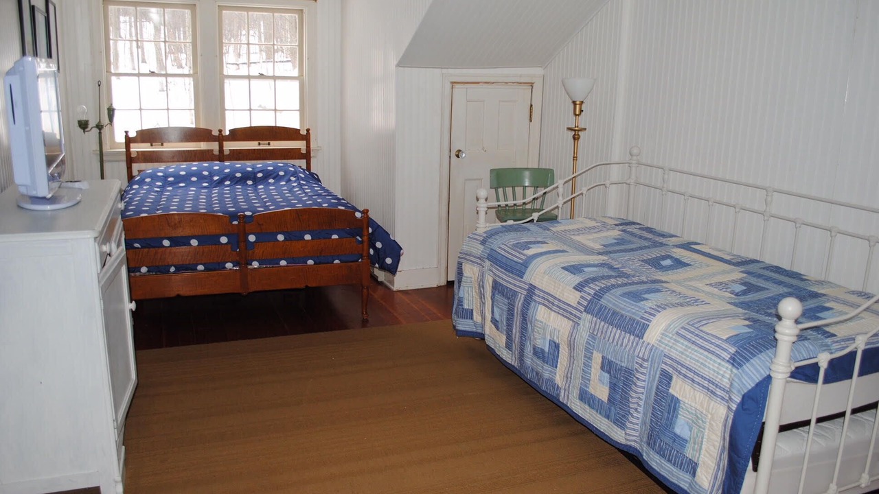 Photo of Bedroom in Empire